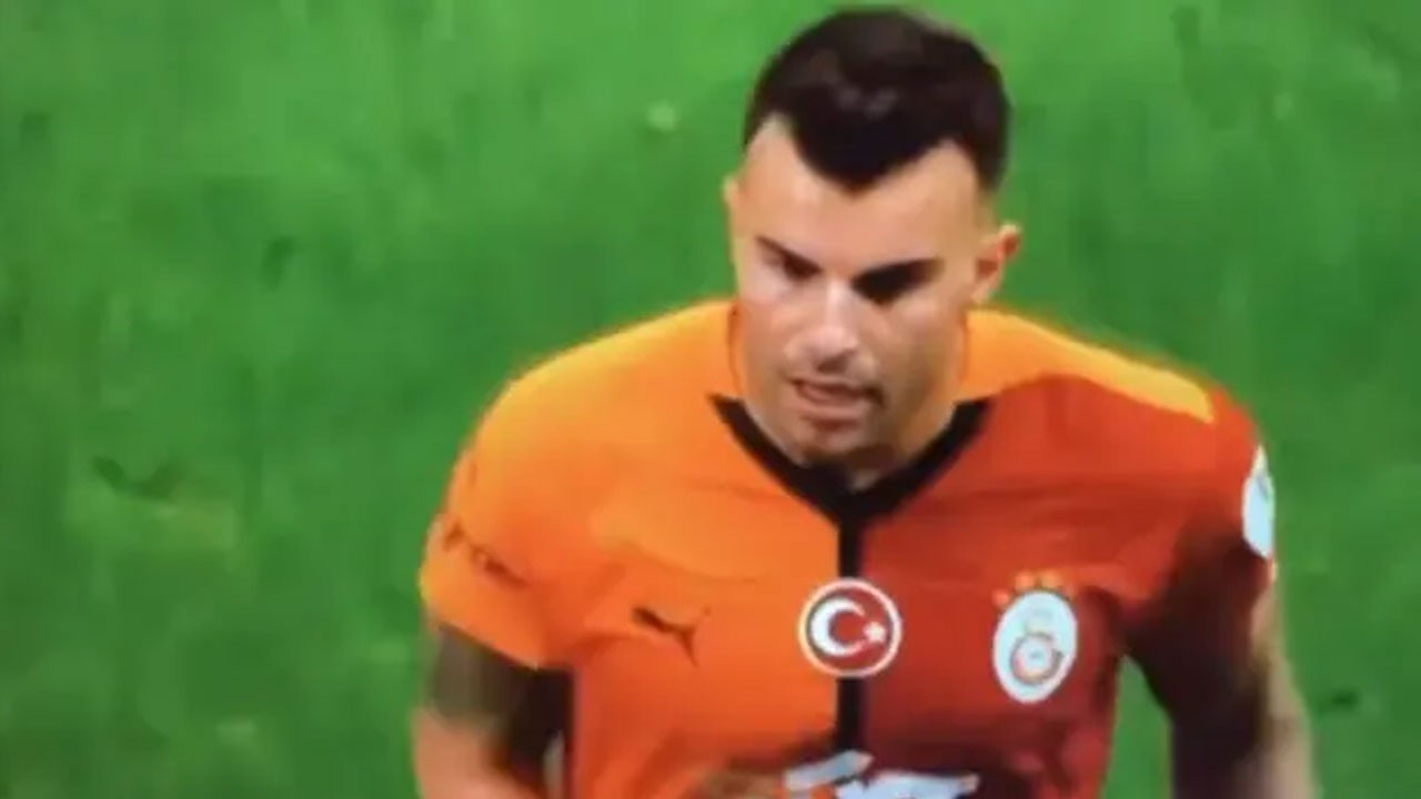 Oyundan alınınca dayanamadı! Yıldız isimden Okan Buruk'a sert tepki