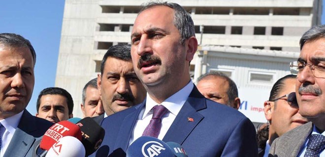 Oyunu kullanan Bakan Gül'den ilk açıklama