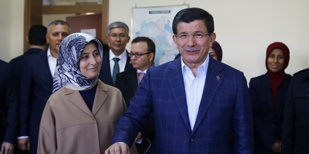 Oyunu kullanan Davutoğlu'nu heyecanlandıran slogan
