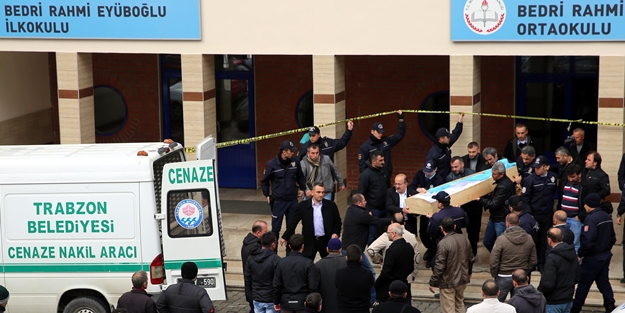 Oyunu kullandı ve intihar etti