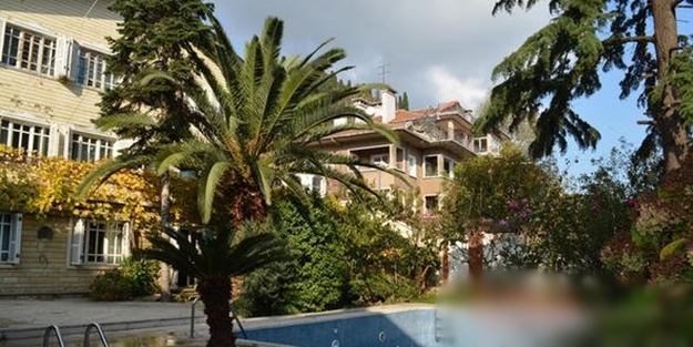 Özal'ın köşkü satılıyor!