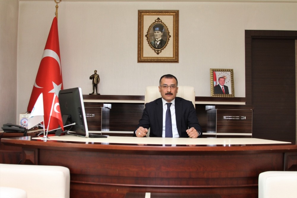 Özalp kaymakamı Çelik göreve başladı 