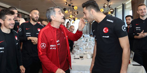 Ozan Kabak'a sürpriz doğum günü