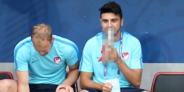Ozan Tufan'dan dikkat çeken hareket