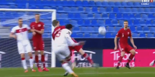 Ozan'ın 25 metreden müthiş golü