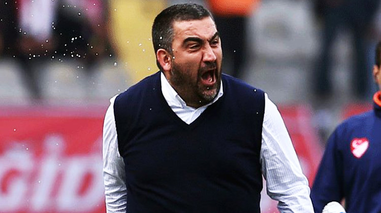 'Özat, taraftar baba-oğula saldırdı'