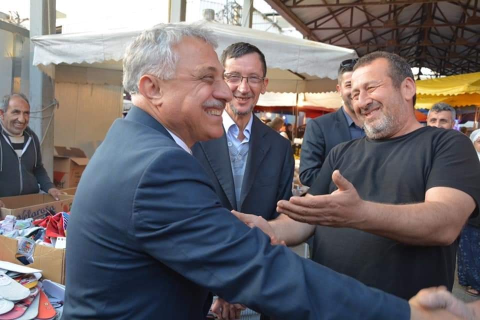 Özbek’e anlamlı hediye 