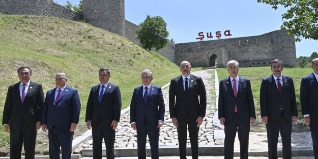 Mirziyoyev: Büyük İpek Yolu'nu yeniden kalkındırmayı hedefliyor
