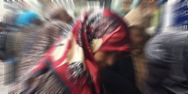 Kadınlara örtüyle pazara gitmek bile yasak!