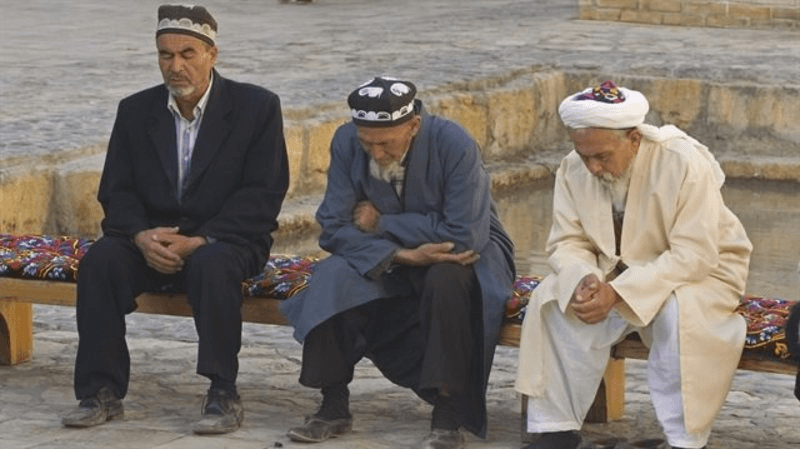 Özbekistan’da sakal zulmü yeniden hortladı