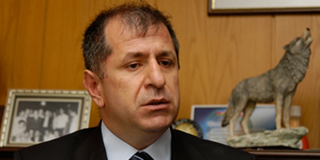 MHP'de şok istifa!