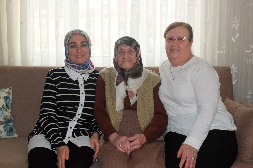 (Özel) 105. yaş gününü kutladı 