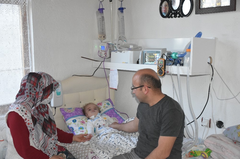 (Özel) 15 aylık Eymen, milyonda bir görülen ’Pompe’ hastalığına yakalandı 