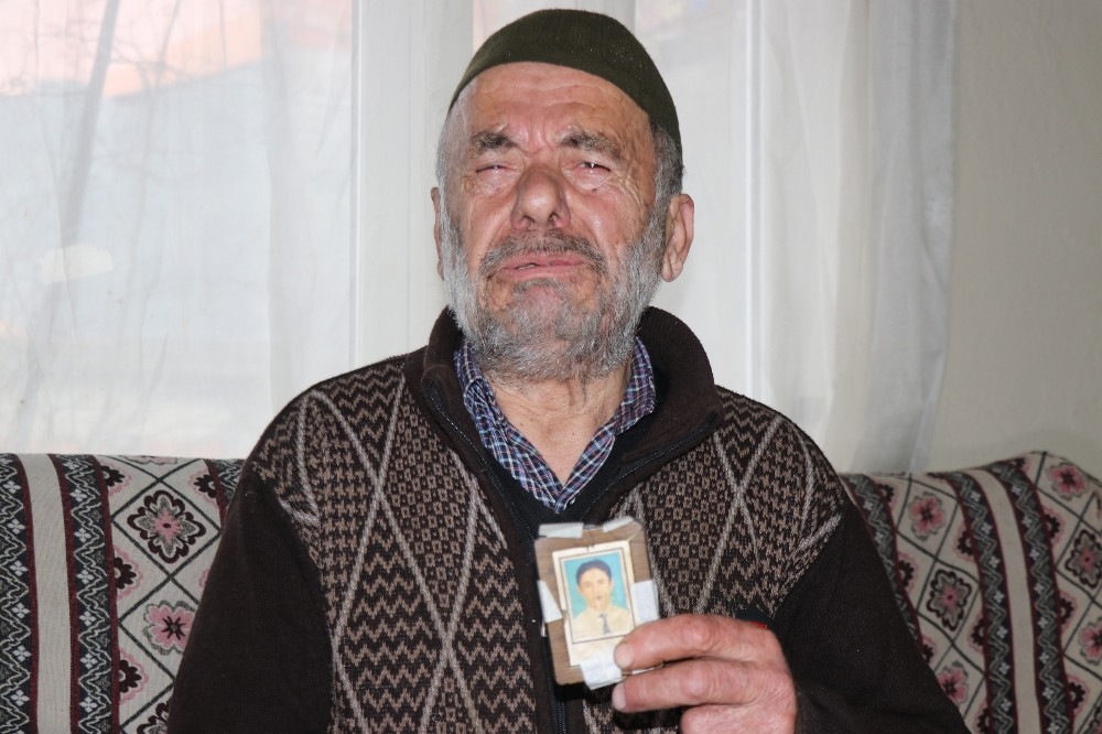 (Özel) 17 yıldır görmediği oğluna kavuşmak istiyor 