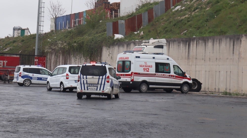 (Özel) Arnavutköy’de tır şoförünün şüpheli ölümü 