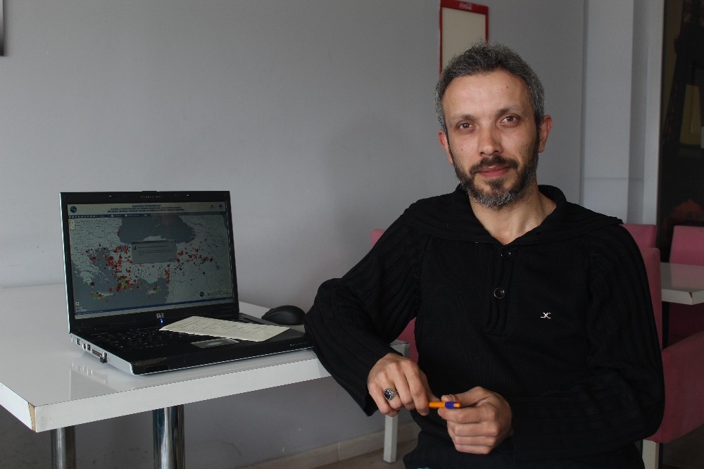 (Özel) Ayvacık depremini 6 gün önceden bilen deprem araştırmacısından yeni deprem uyarısı 