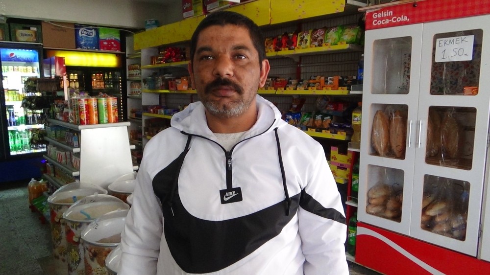 (ÖZEL) Bakkal bakkal gezerek onlarca kişinin 30 bin liralık borcunu kapattı 