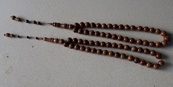 Özel bir ağaçtan üretiliyor! Bu tespih elleri dezenfekte ediyor