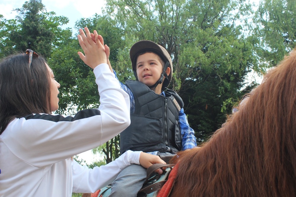 (Özel) Bir kelime için bin 700 kilometre yol geldiler 