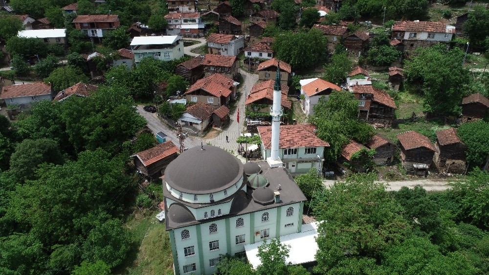 (Özel) Bu köyde öyle bir tedbir aldılar ki, korona virüs hiç uğramadı... 