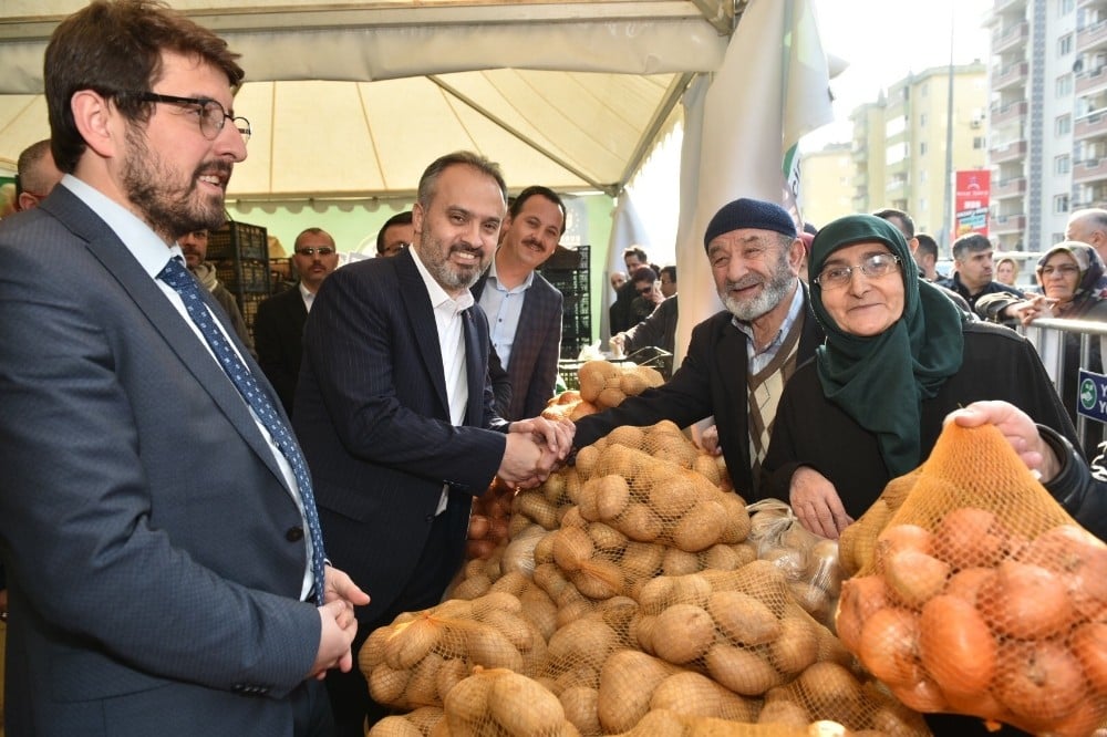 (Özel) Bursalılar en çok ucuz patatese akın etti 