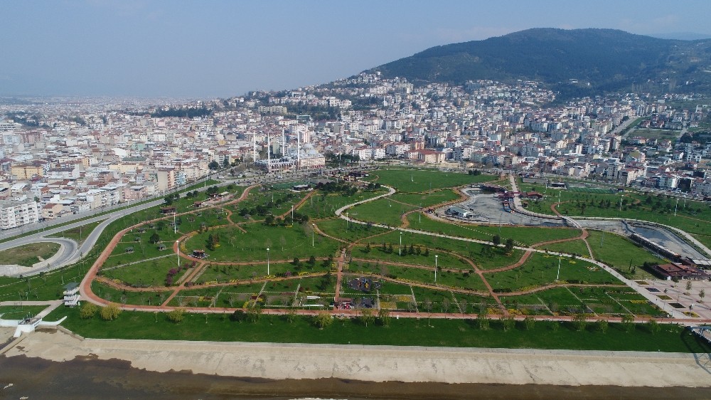 (Özel) Bursa’nın en büyük kent parkı da sessizliğe gömüldü 