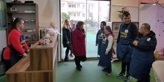 Özel çocukların kafesi: Biz bize cafe