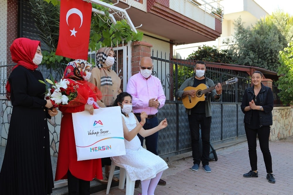 Özel çocukların yüreğine müzikle dokundular 