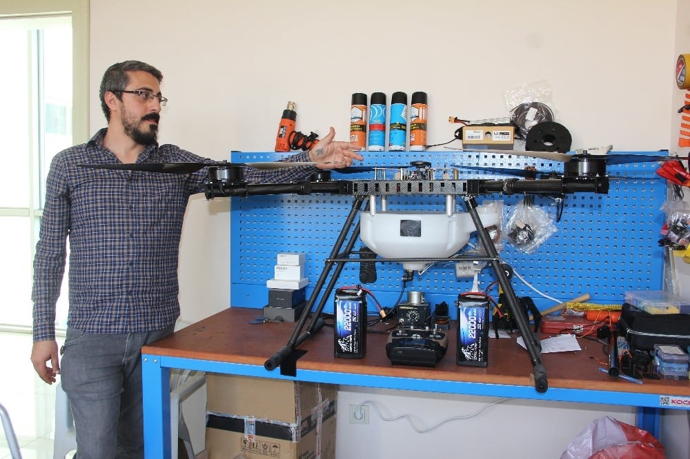 (Özel) Drone artık tarımsal ilaçlamanın da hizmetinde 