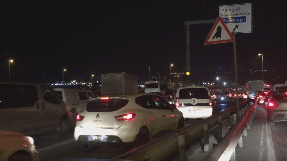 (Özel) E-5’te geri geri giden araçlar bu kadarına pes dedirtti 