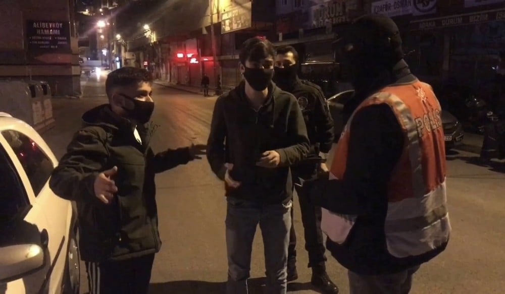 (Özel) Ehliyetsiz trafiğe çıkan 20 yaş altı gençler: “Ceza yiyeceğimizi biliyorduk” 