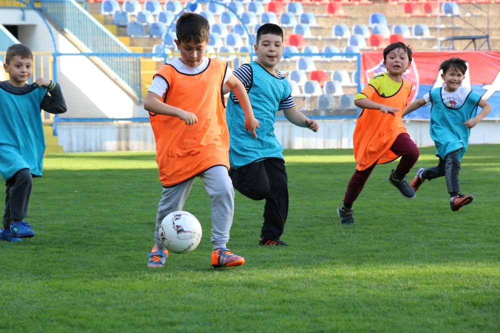 (Özel) Futbolda Özkaynak Projesi başladı 