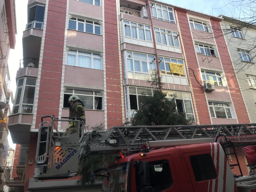 (Özel) Güngören’deki yangında can pazarı 
