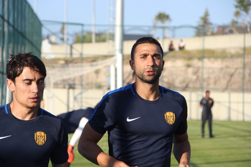 (Özel haber) Alihan Kubalas: “Sezon sonu kabus görmek istemiyoruz” 