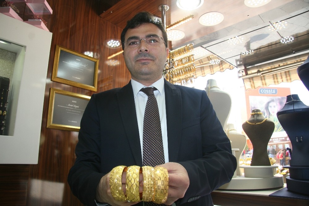 (Özel Haber) Altın fiyatları normal seyrine döndü 