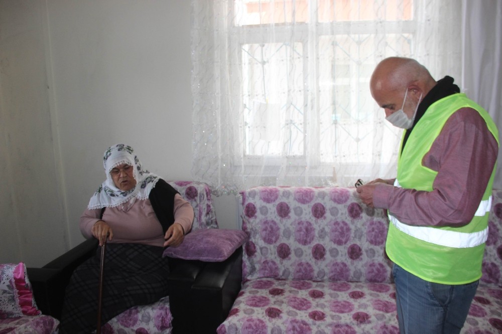 (Özel Haber) Bayram ikramiyesini aldı, Vefa Destek Grubu’nun yardımı ile ’Biz bize yeteriz’ kampanyasına destek oldu 