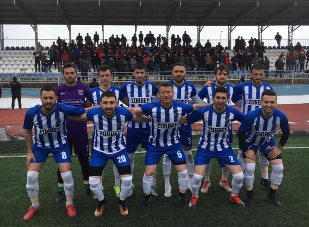 (Özel haber) Kars’ta sporda ayrımcılığa, kötü gidişe dikkat çekmek için takım kurdular 