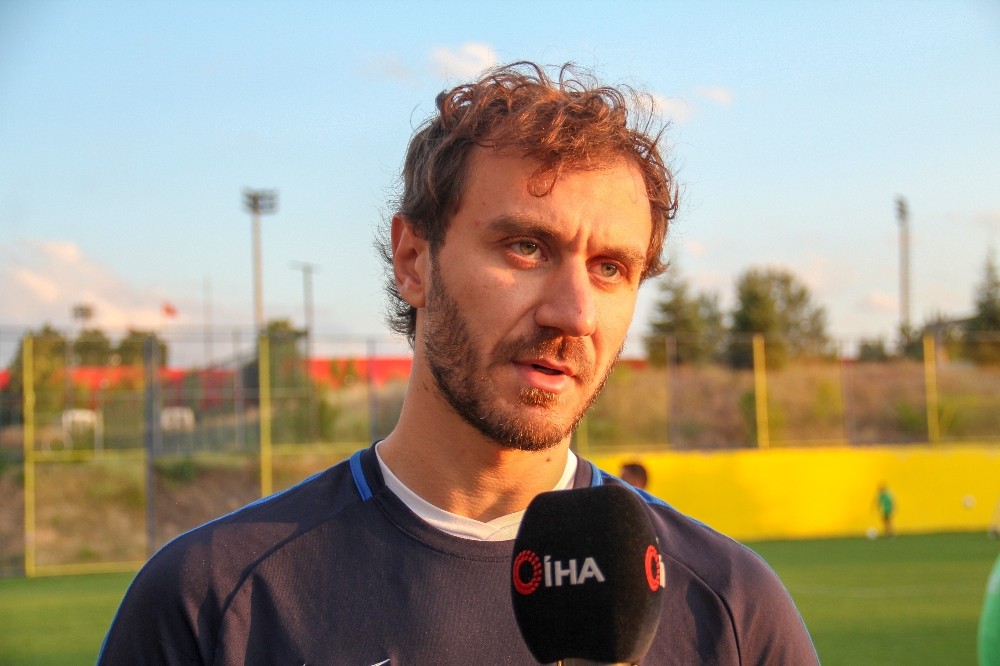 (Özel haber) Korcan Çelikay: “Lige ne kadar iyi başlayabilirsek o kadar önde götürebiliriz” 