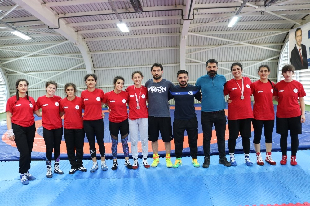(Özel haber) Minderin sultanları Diyarbakır’da ilki başardı 