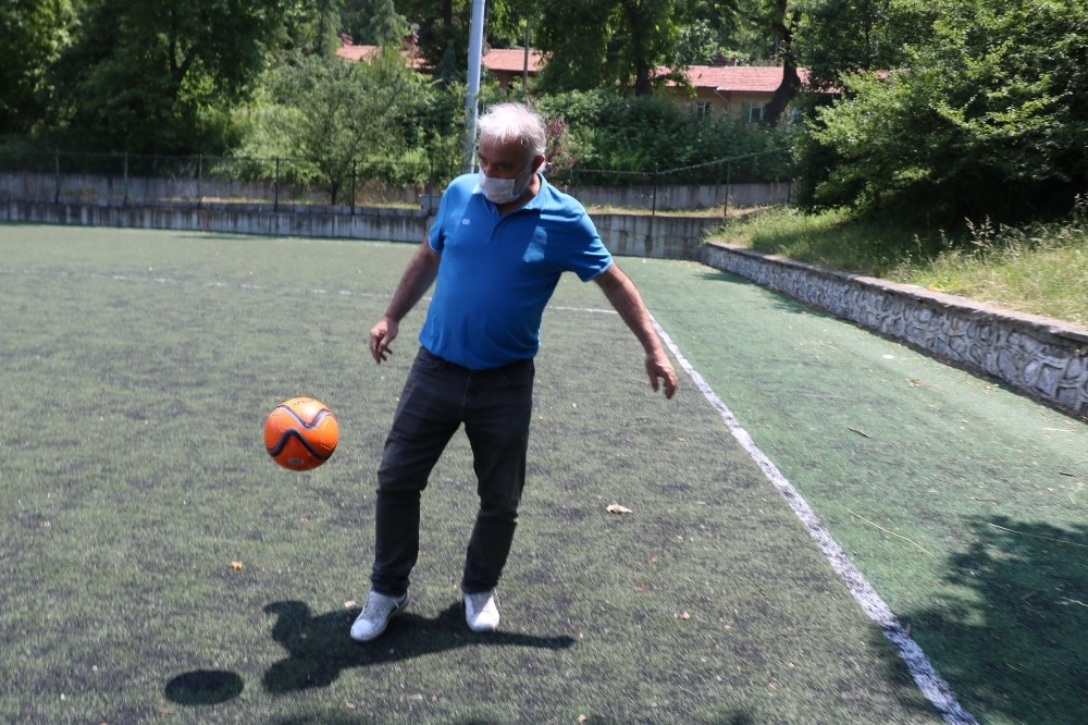 (Özel haber) Yaşayan efsane yeşil sahalarına dönmenin hayalini kuruyor 