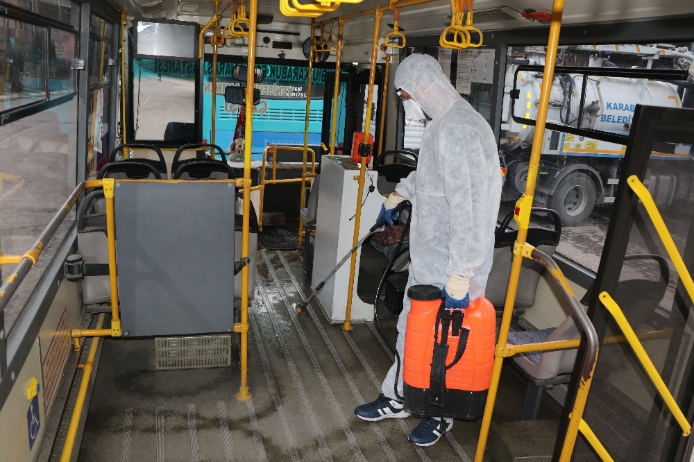 Özel halk otobüsleri korona virüse karşı dezenfekte ediliyor 