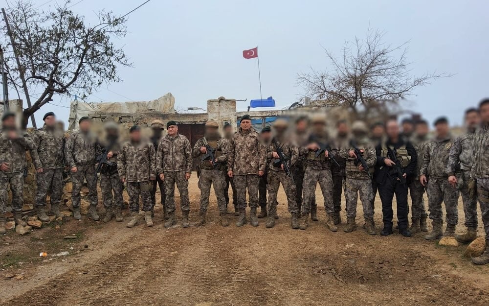 Özel Harekat Başkanı Ünsal Hayal Suriye'de: Üs bölgelerinde denetim!