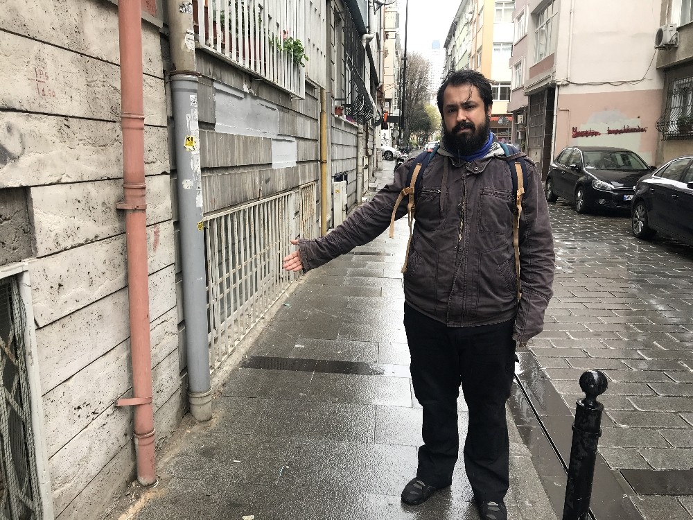 (Özel) Hırsızlar korona virüs ile mücadele eden doktorun motosikletini çaldı 