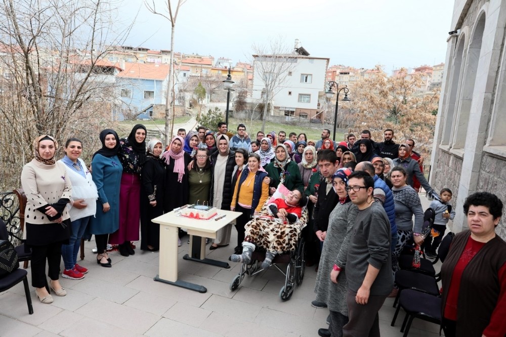 Özel İnsanlar Eğitim Merkezi’nde “Dünya Kadınlar Günü” kutlaması 