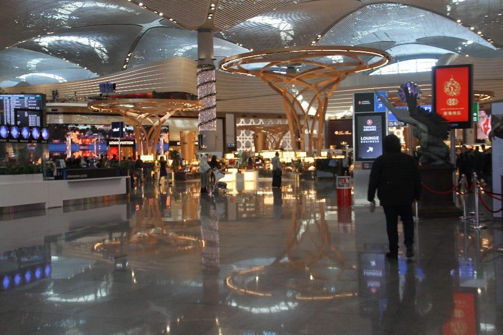 (ÖZEL) İstanbul Havalimanı Arap turistlerin alışveriş merkezi oldu 