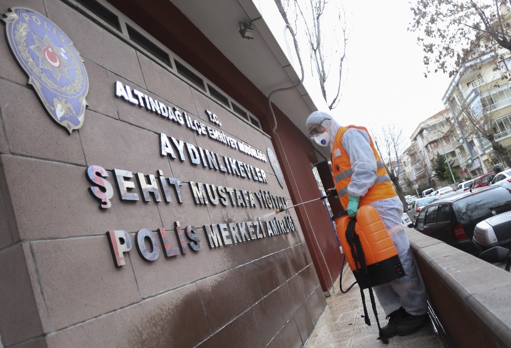 (Özel) Karakollar, sağlık ocakları ve muhtarlıklar dezenfekte edildi 