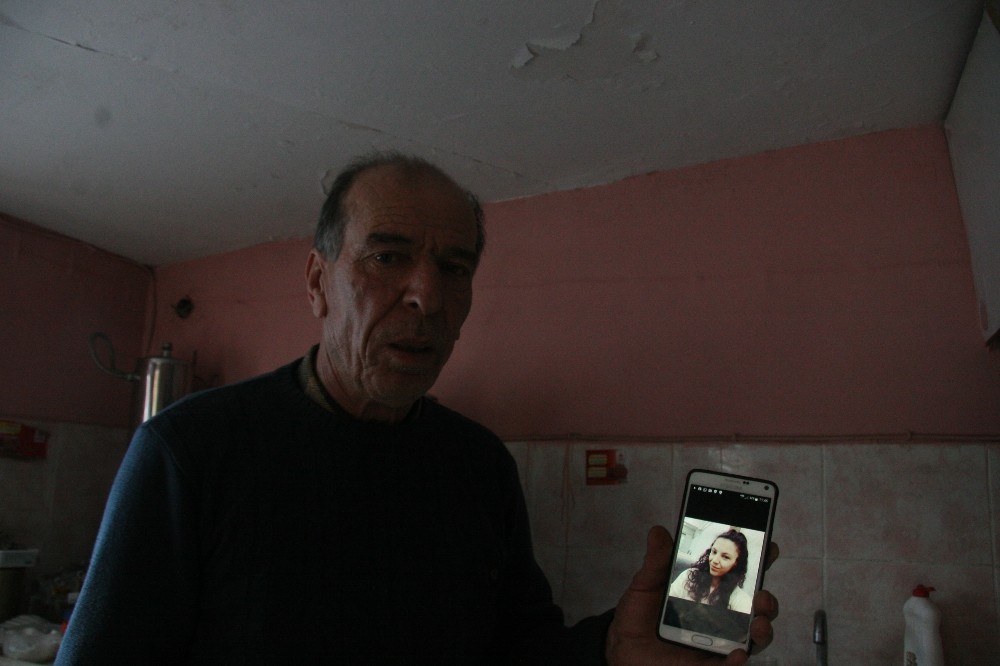 (Özel) Kızı sevgisine karşılık vermeyen şahıs tarafından bıçaklanan acılı baba İHA’ya konuştu 