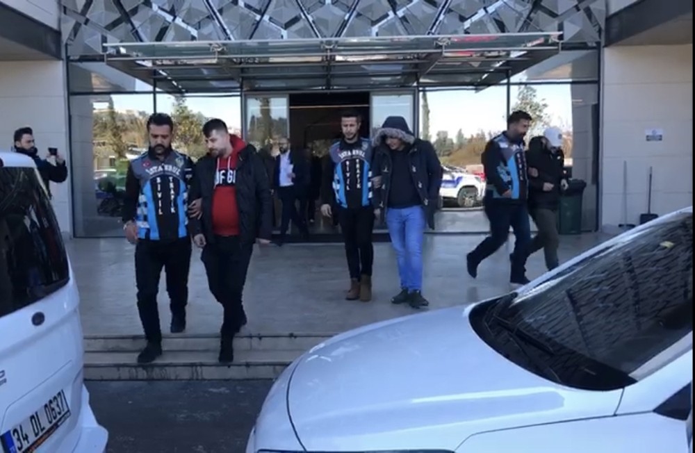 (Özel) Korona virüse rağmen İstanbul’da asker uğurlayan magandalara ceza yağdı 