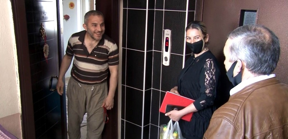 (Özel) Mahallenin dezenfektanları öğrencilerden 