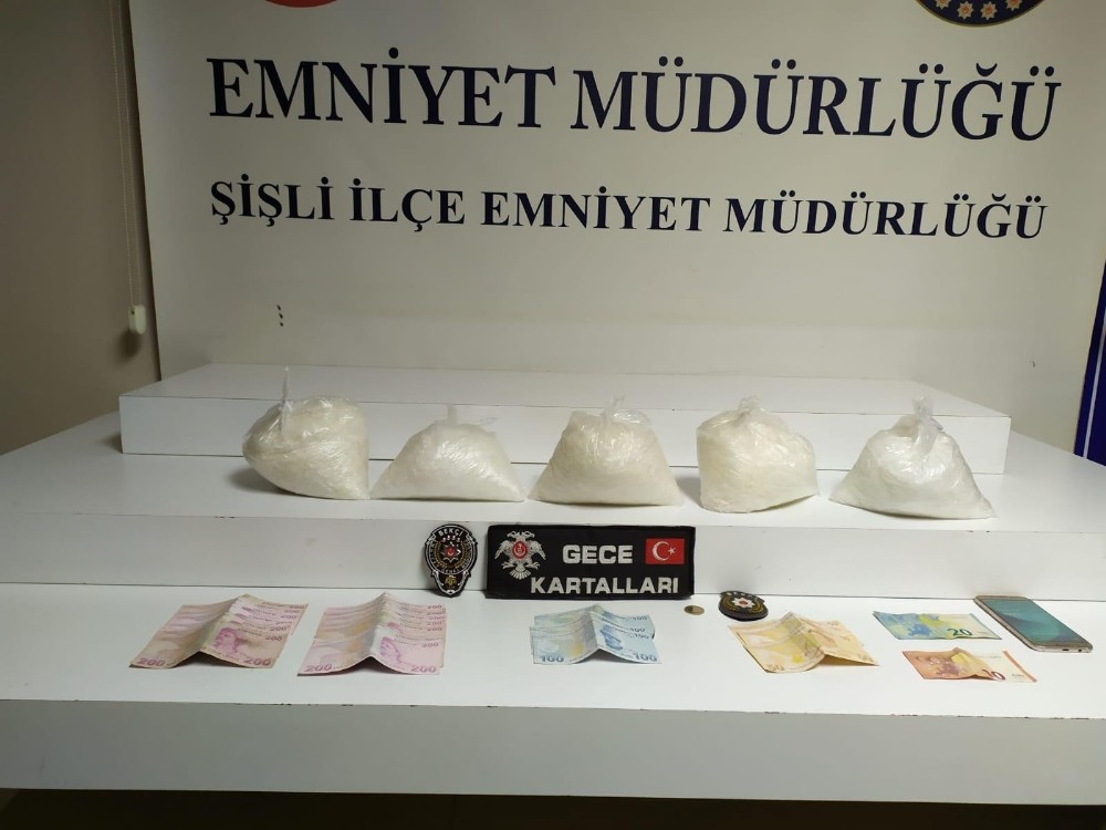 (Özel) Nişantaşı’nda takside 1.5 milyon TL değerinde uyuşturucu yakalandı 